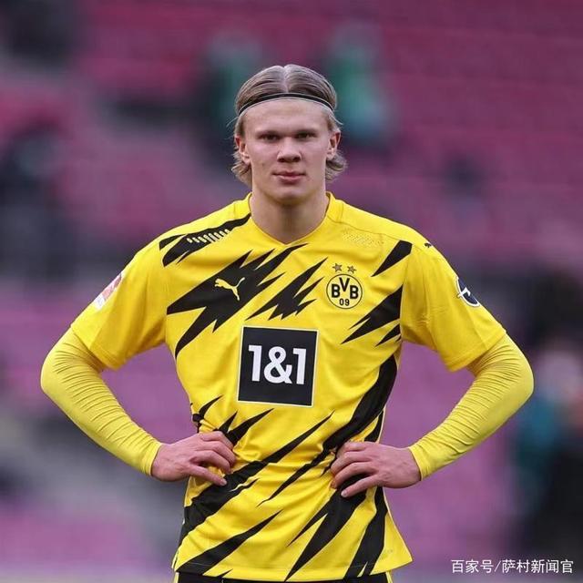 aurora 和 9 Pandas 交易 r3salt 和 clax